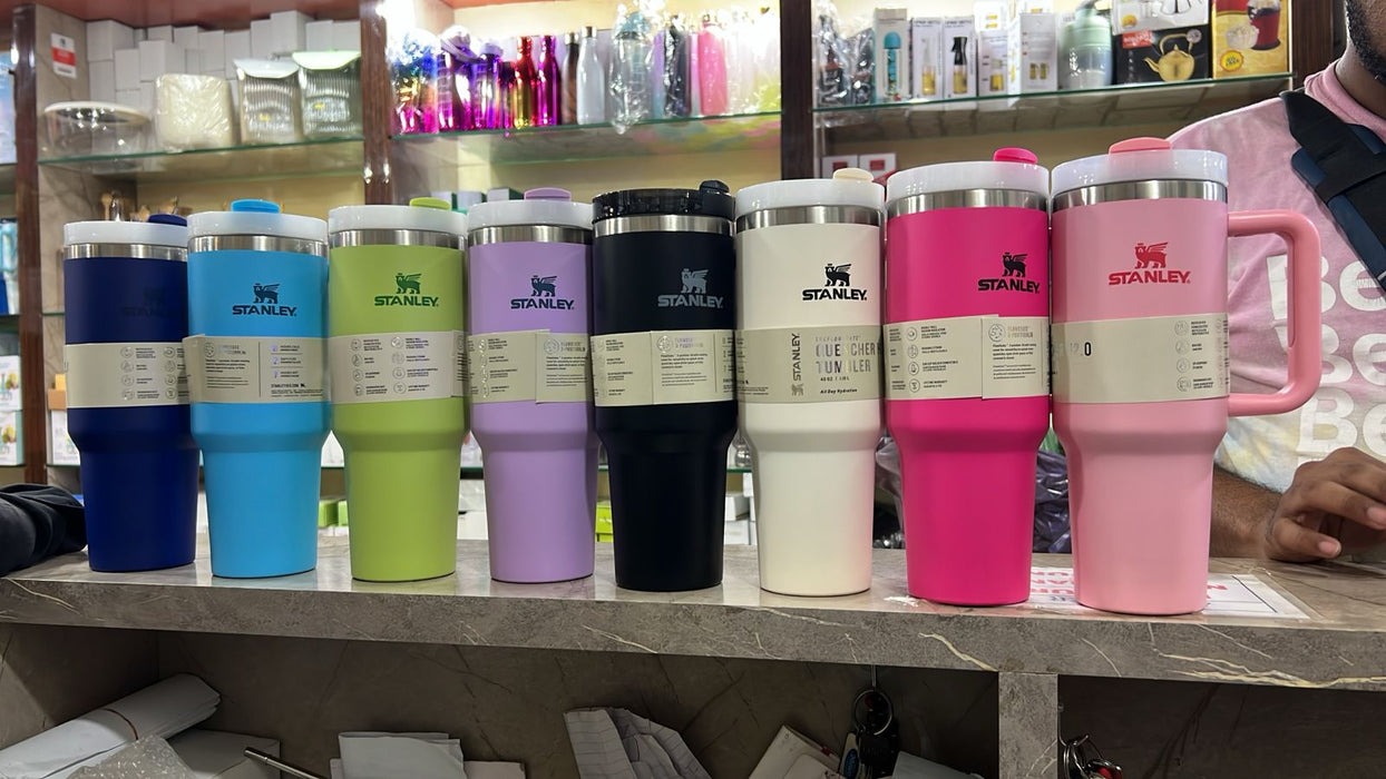 Stainless Steel Vacuum Tumbler With Straw